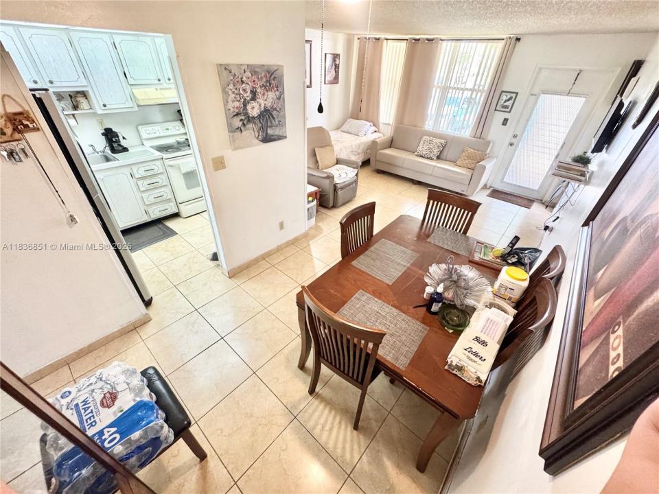 9021 Sunrise Lakes Blvd 104, Sunrise, Florida 33322