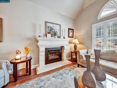 Cedar Brook Ln, Vacaville, California 95687