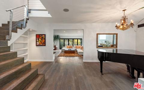Roma Court, Marina Del Rey, California 90292