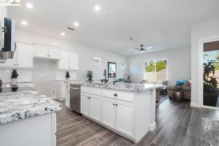 Heirloom Drive, Brentwood, California 94513, HOA KỲ