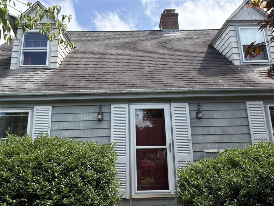 10 JESSE DAVIS Lane, Barrington, Rhode Island 02806