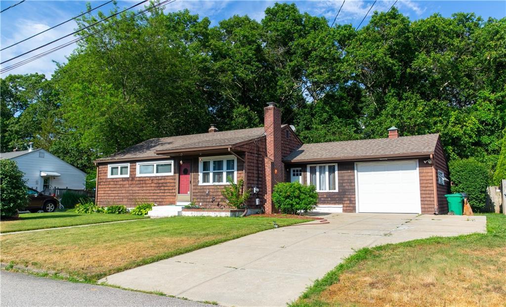 70 Helen Avenue, Warwick, Rhode Island 02886
