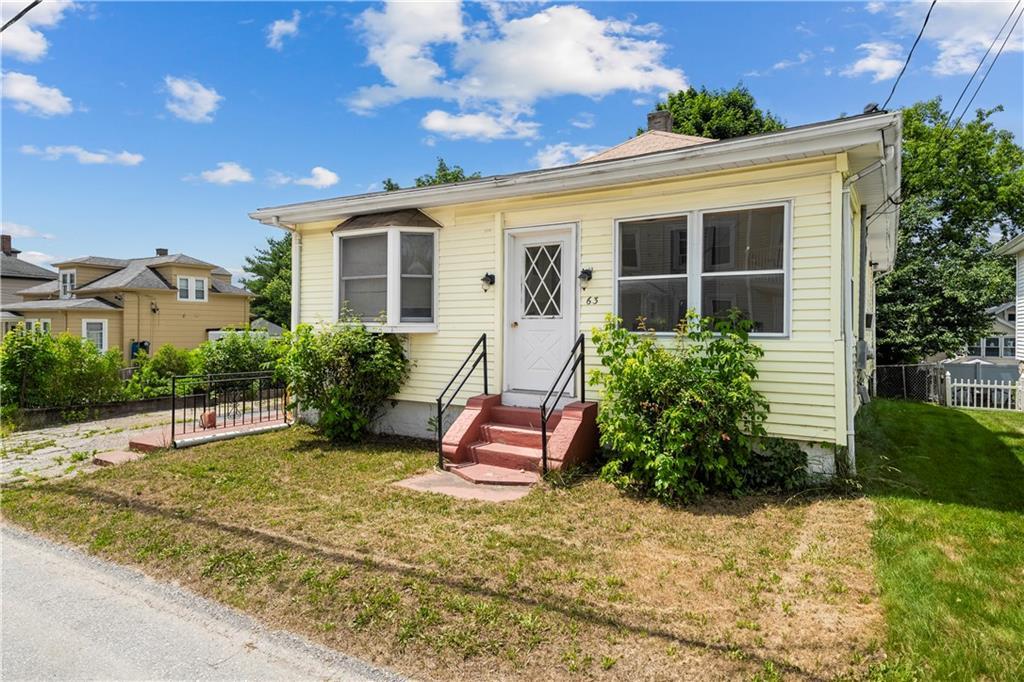 63 Loring Street, Woonsocket, Род Айленд 02895, Соединенные Штаты
