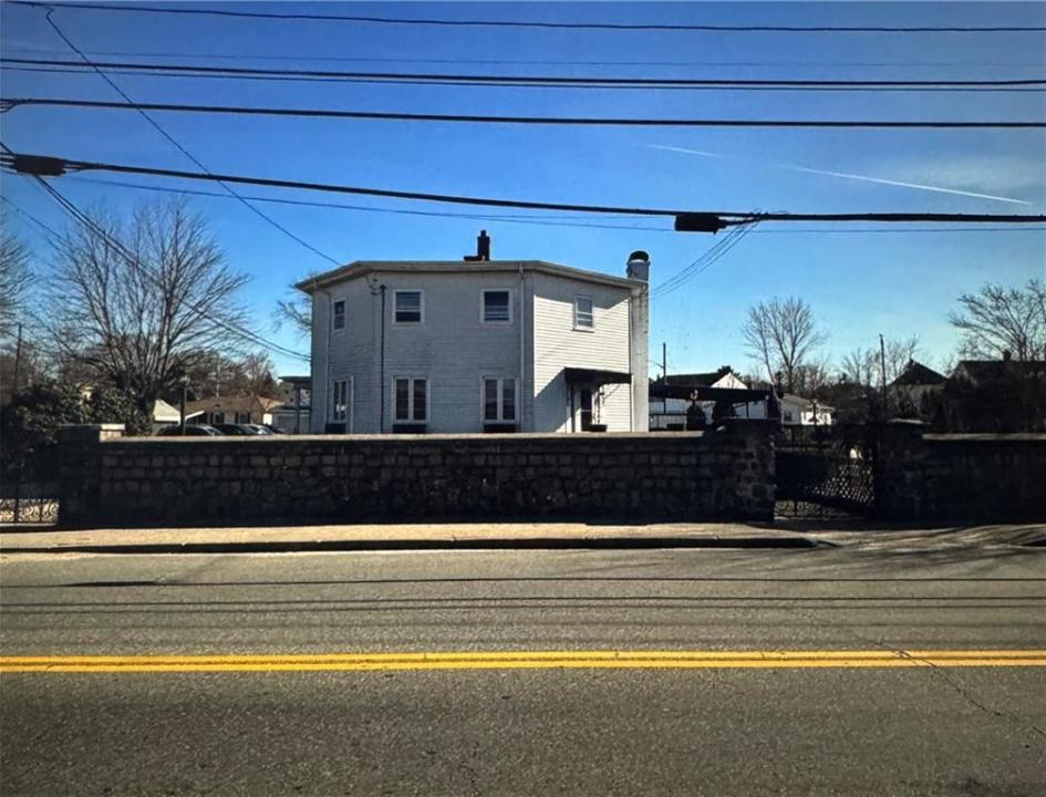 80 Phenix Avenue, Cranston, Rhode Island 02920