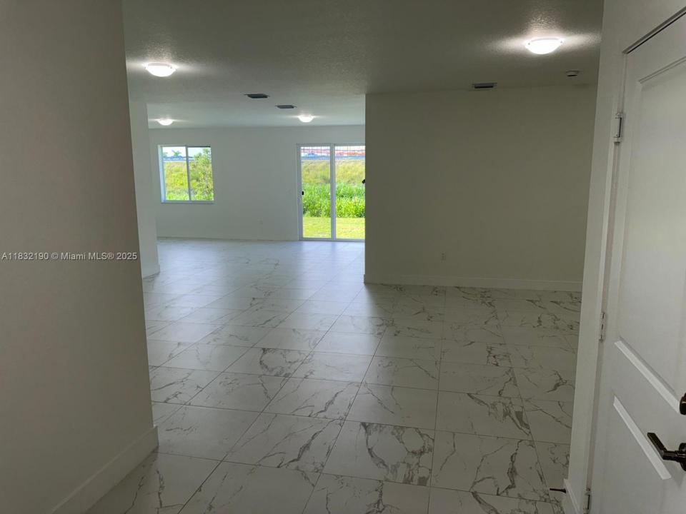 1838 NE 1st St, Homestead, 佛羅里達州 33033, 美國