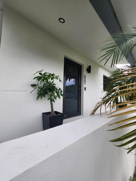 817 NW 17th St, Fort Lauderdale, Flórida 33311, Estados Unidos
