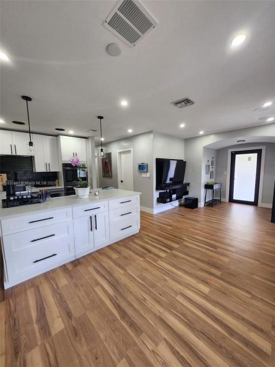 817 NW 17th St, Fort Lauderdale, Flórida 33311, Estados Unidos