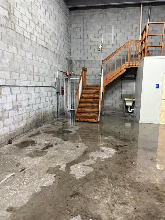 2205 W 80th St F-4, Hialeah, Flórida 33016, Estados Unidos