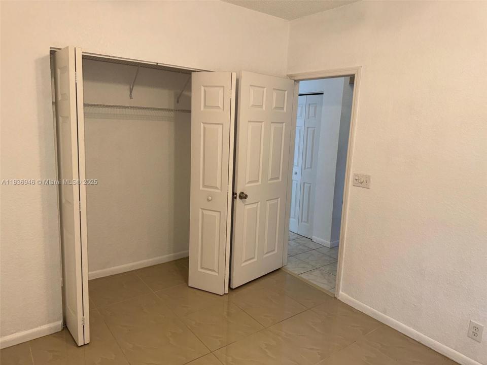 5201 SW 31st Ave 112, Dania Beach, Florida 33312, Stati Uniti