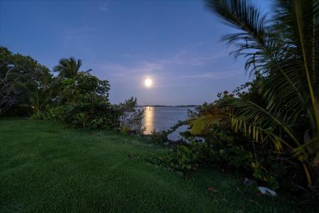 49 W High Point Road, Sewalls Point, Florida 34996, Estados Unidos