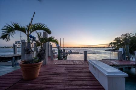49 W High Point Road, Sewalls Point, Florida 34996, Estados Unidos