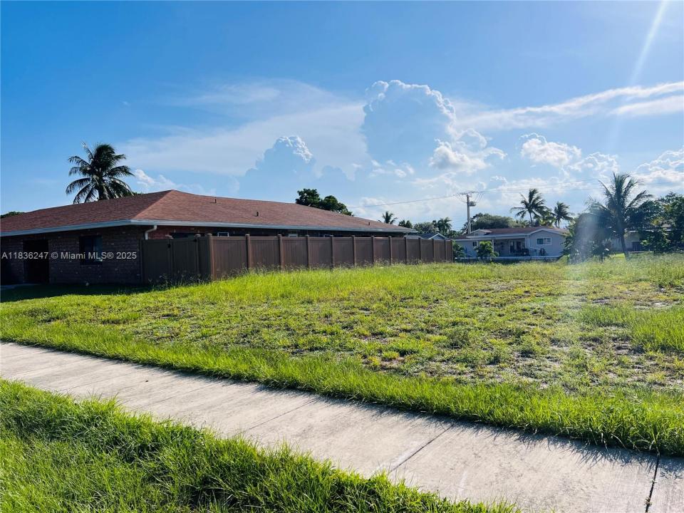 42 Nw Ave, Coconut Creek, Florida 33066