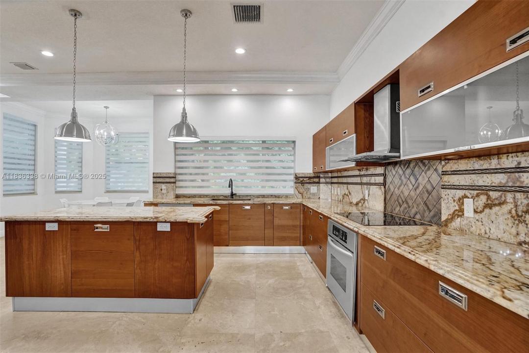 1430 NW 114th Ave, Plantation, Florida 33323