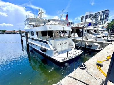 3601 NE 207th St, Slip E60, Aventura, Floride 33180, États-Unis