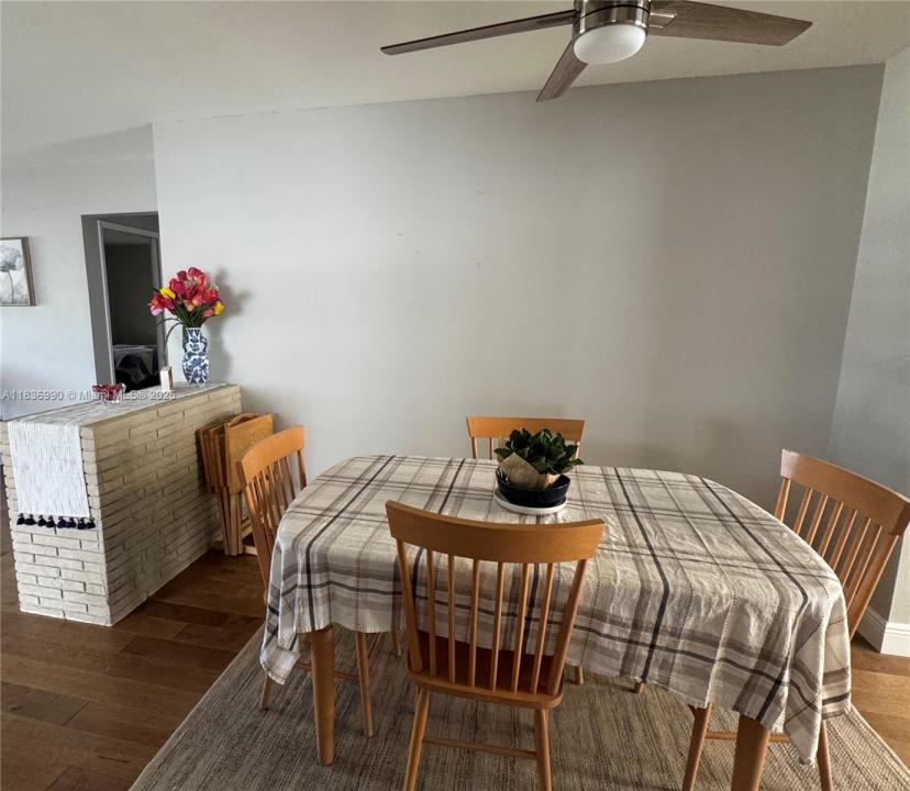 4621 NE 2nd Ave, Oakland Park, Florida 33334, Stati Uniti