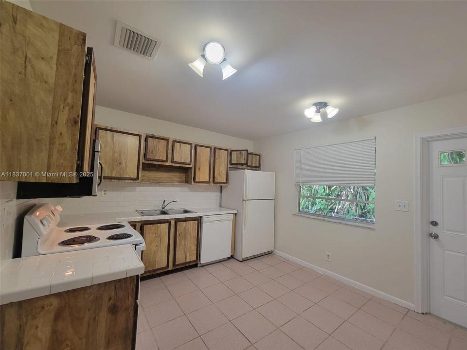 2526 Taylor St 2, Hollywood, 佛羅里達州 33020, 美國