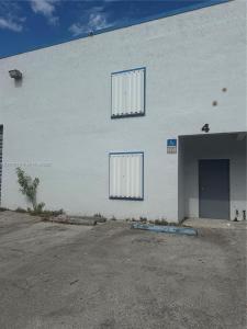2205 W 80th St F-4, Hialeah, Florida 33016, USA