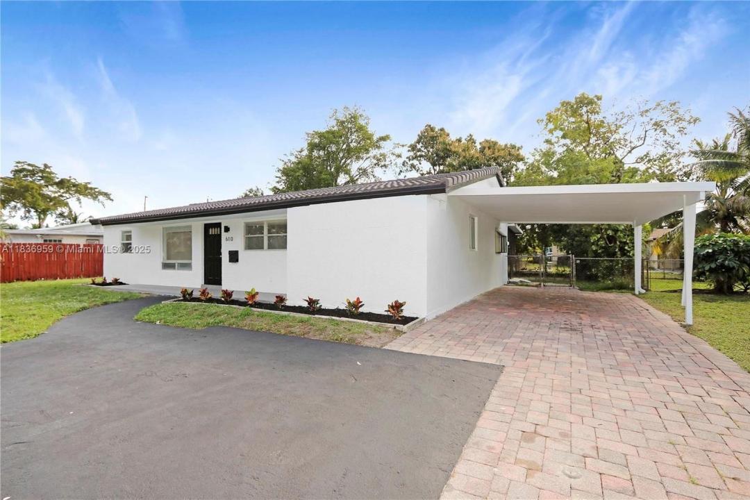 610 NW 38th Ct, Deerfield Beach, Floryda 33064, USA