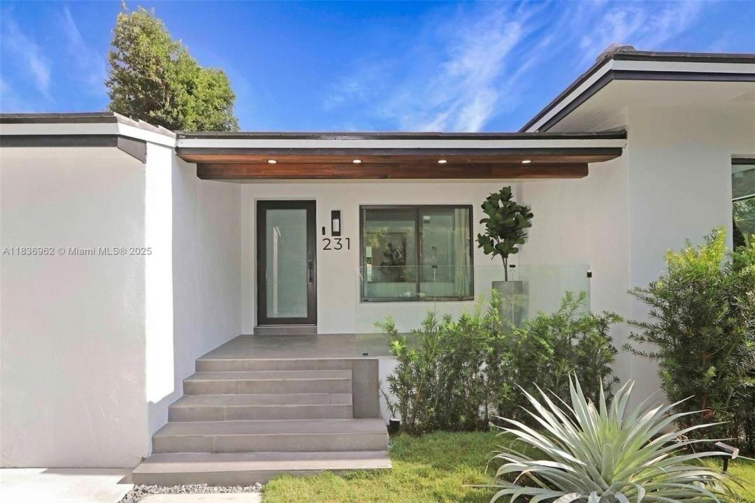 231 NE 45th St, Miami, Floryda 33137, USA