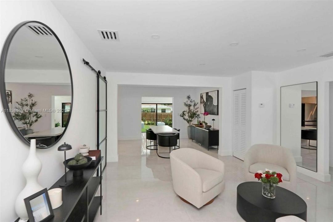 231 NE 45th St, Miami, Floryda 33137, USA