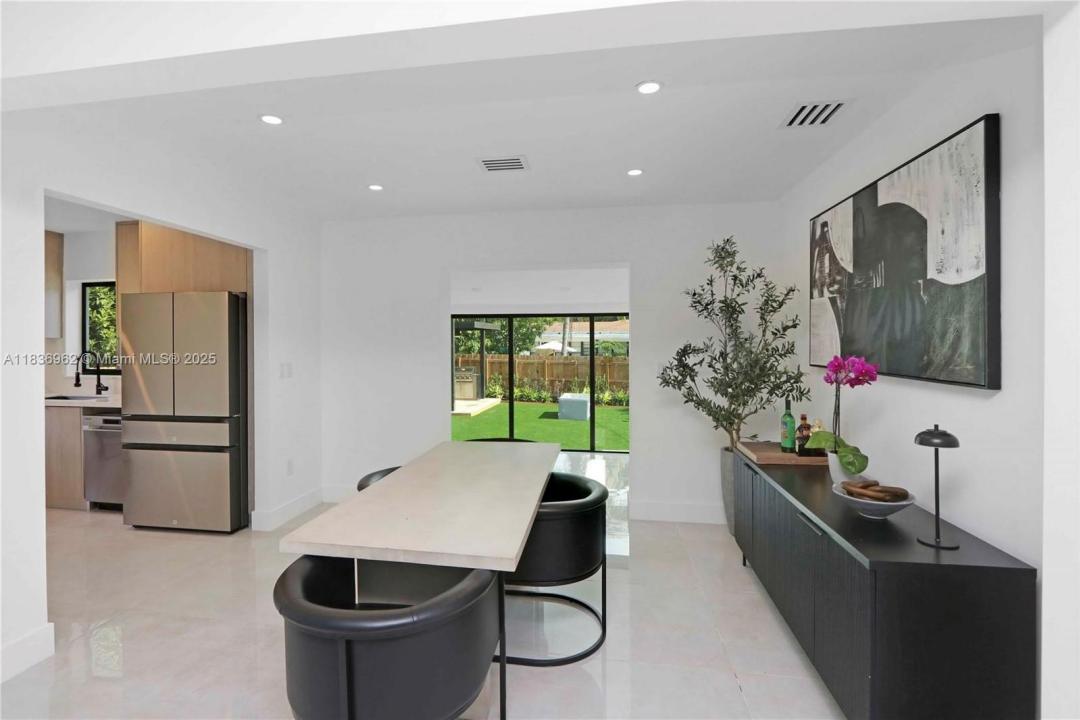 231 NE 45th St, Miami, Floryda 33137, USA