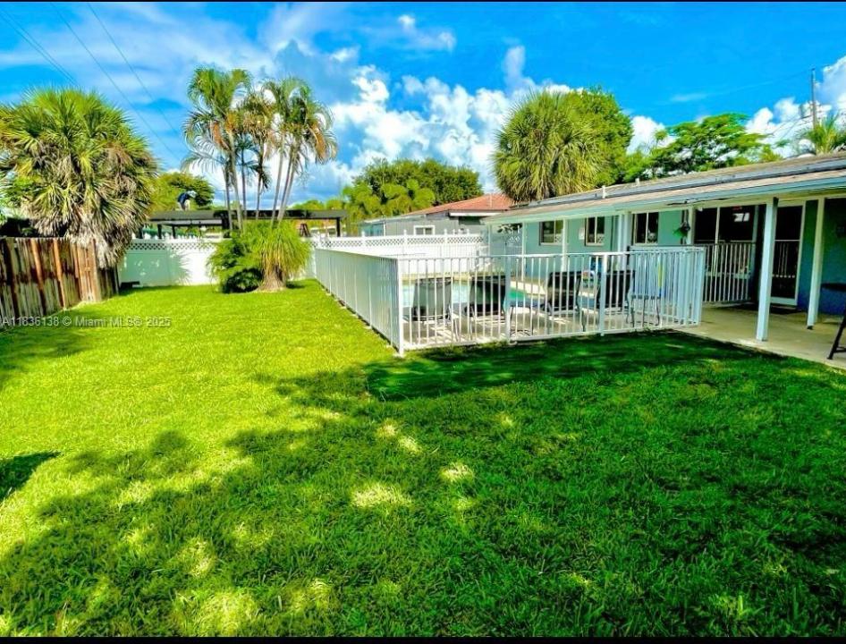 2233 SE 13th St 2233, Pompano Beach, 佛罗里达州 33062, 美国