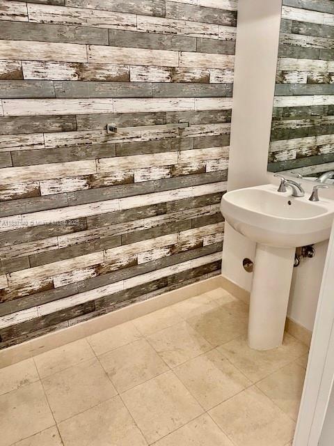 1050 Brickell Ave 802, Miami, Florida 33131, Amerika Birleşik Devletleri