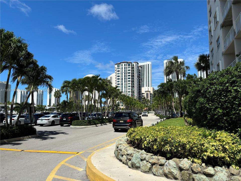 400 Kings Point Dr 309, Sunny Isles Beach, フロリダ 33160, アメリカ合衆国