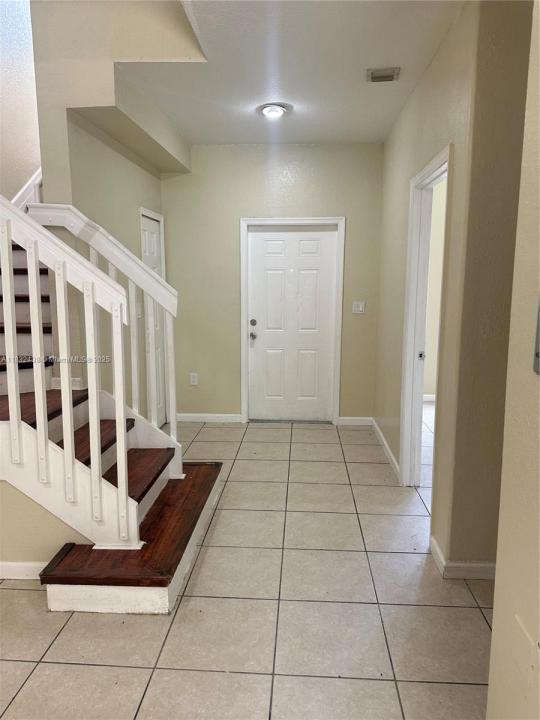 2834 SE 16th Ave 111, Homestead, Flórida 33035, Estados Unidos