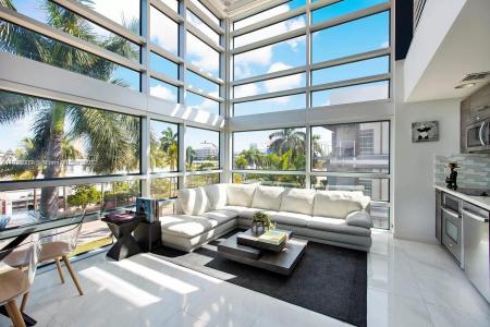 421 Meridian Ave 15, Miami Beach, Florida 33139, USA