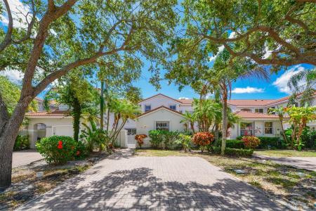1551 Seagrape Way, Hollywood, Florida 33019, USA