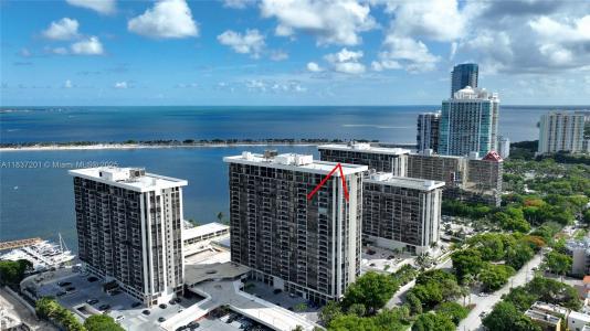 1901 Brickell Ave B2209, Miami, Florida 33129, USA