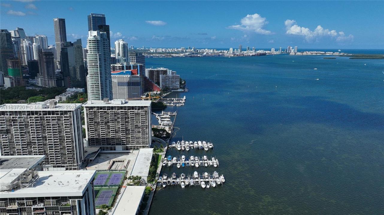 1901 Brickell Ave B2209, Miami, Flórida 33129, Estados Unidos