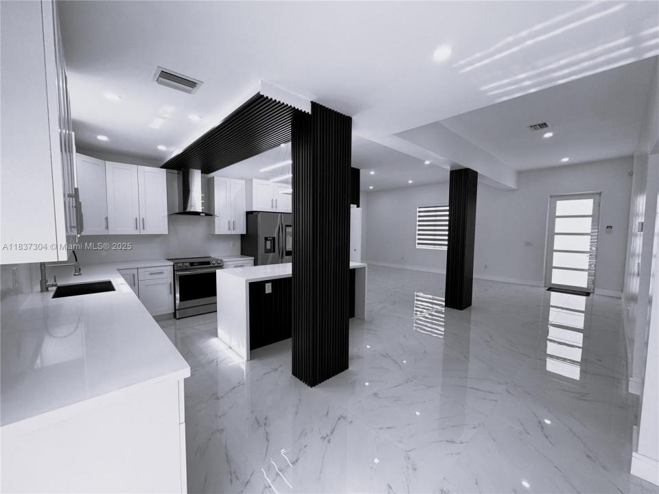 14801 NW 5th Ave, Miami, Florida 33168