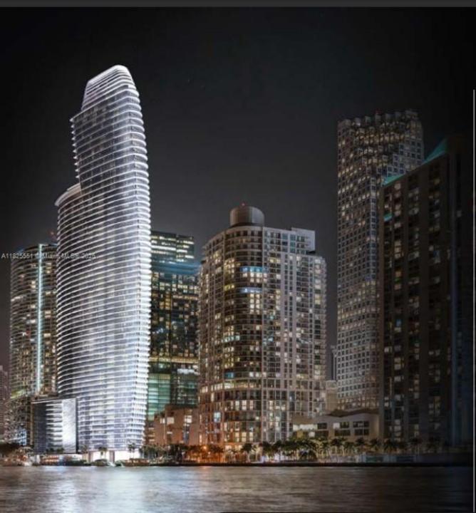 300 Biscayne Boulevard Way 2703, Miami, Floride 33131, États-Unis