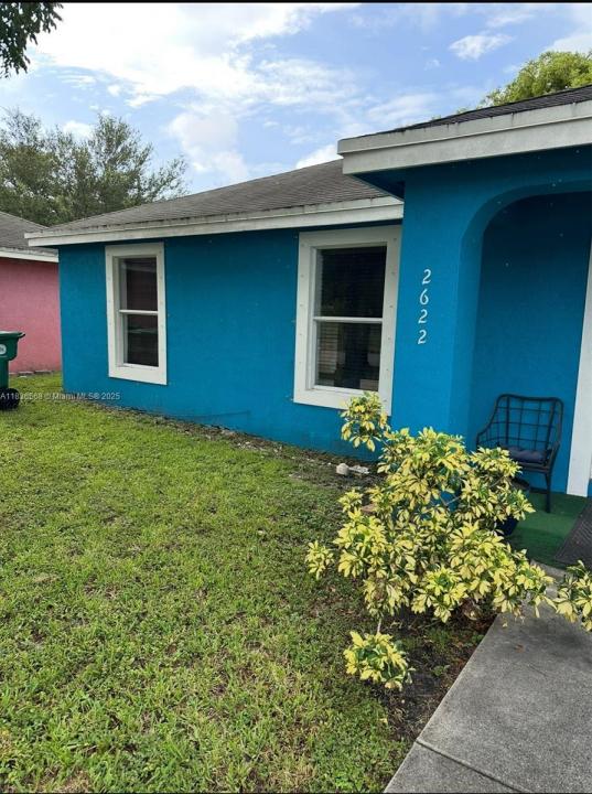2622 NW 47th St, Miami, Floryda 33142, USA