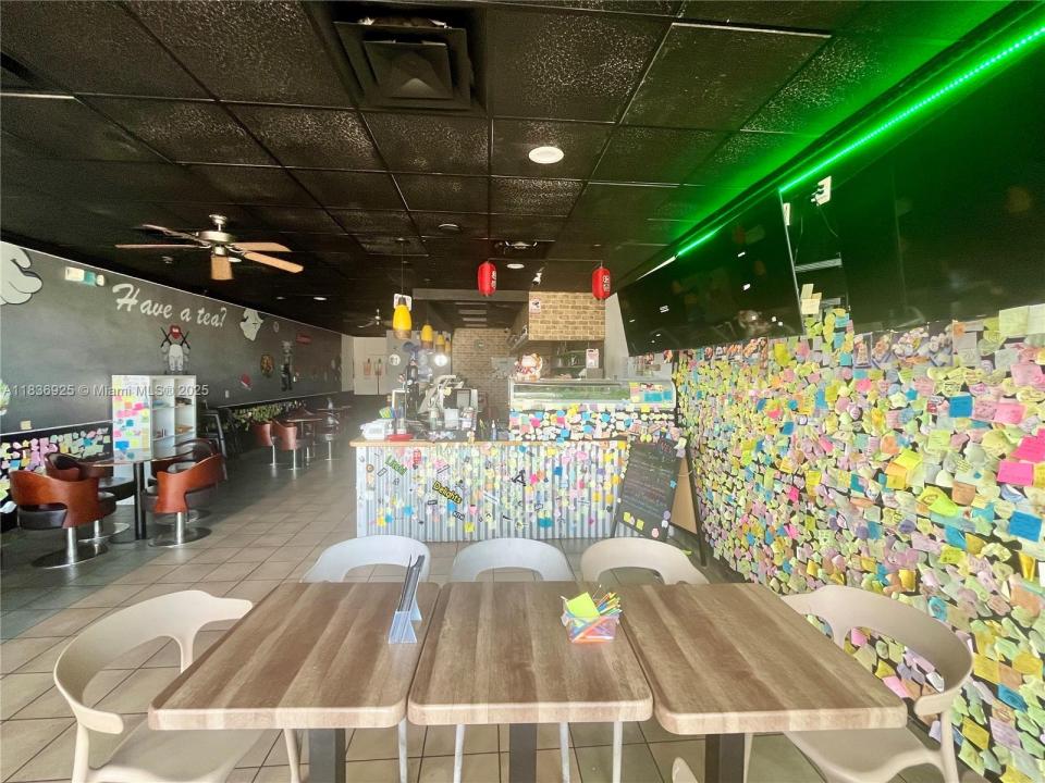 10251 Pines Blvd, Pembroke Pines, Florida 33026, Estados Unidos