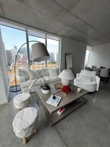 151 SE 1st St 1701, Miami, Florida 33131, USA