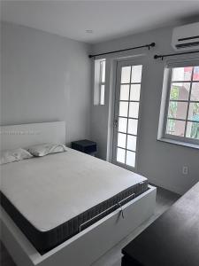 1560 Jefferson Ave 3, Miami Beach, Florida 33139, USA