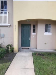 6060 SW 19th Ct 6060, North Lauderdale, Florida 33068, USA