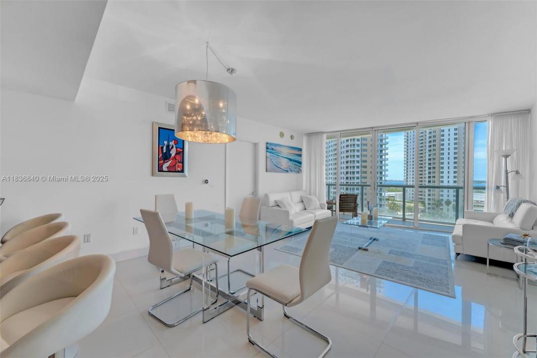 495 Brickell Ave BAY1007, Miami, フロリダ 33131, アメリカ合衆国