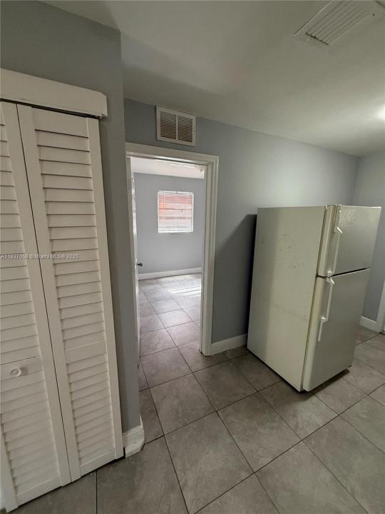4680 SW 33rd Ave 4, Dania Beach, Florida 33312, Estados Unidos