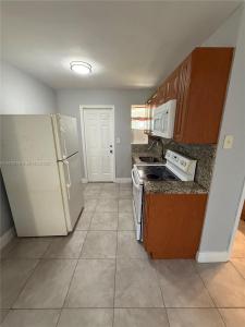 4680 SW 33rd Ave 4, Dania Beach, Florida 33312, USA