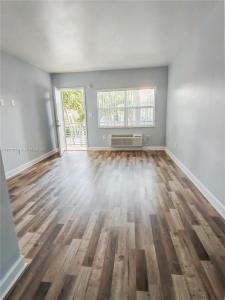 8000 NE Bayshore Ct 117, Miami, Florida 33138, USA