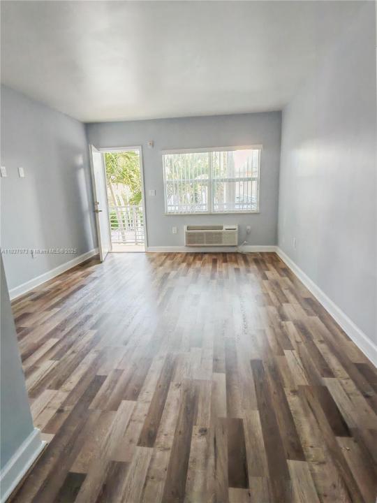 8000 NE Bayshore Ct 117, Miami, Florida 33138