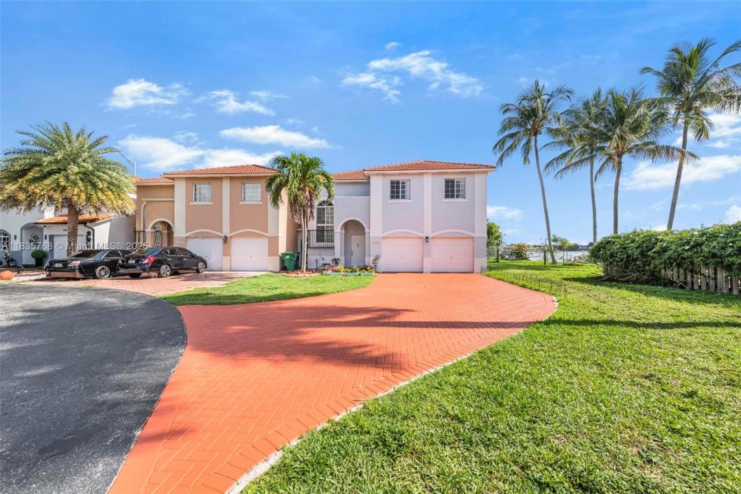 13649 SW 142nd Ter, Miami, 佛罗里达州 33186, 美国