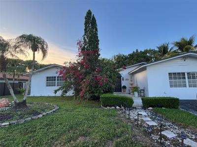 14351 SW 71st Ln, Miami, Florida 33183, USA