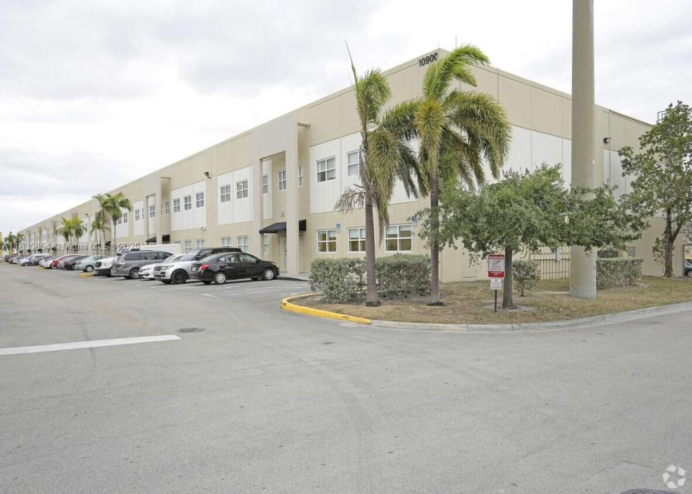 10900 NW 21st St 140, Sweetwater, 佛羅里達州 33172, 美國