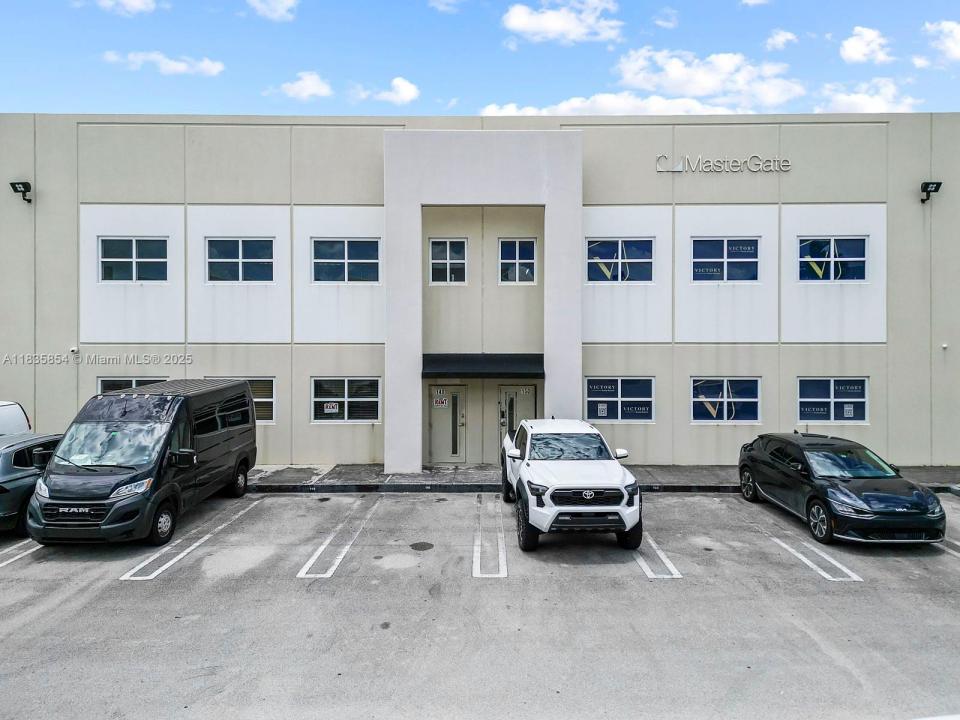 10900 NW 21st St 140, Sweetwater, 佛羅里達州 33172, 美國