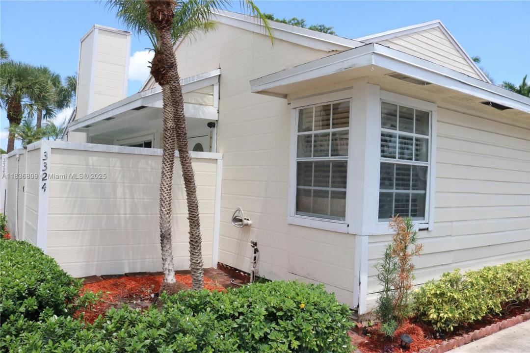 3324 NW 101st Ave 3324, Sunrise, Florida 33351, Stati Uniti
